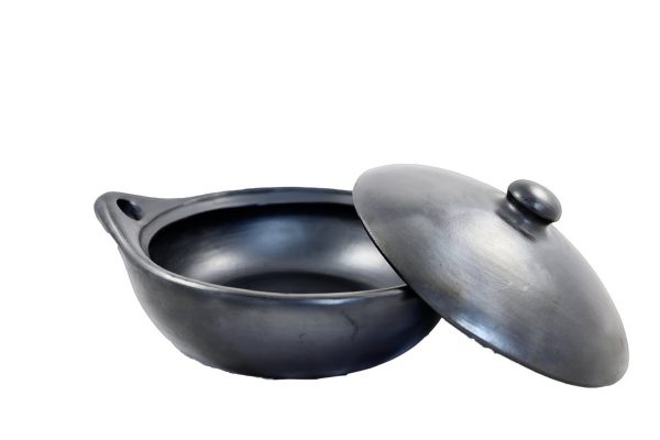 flat cooking pan black pottery